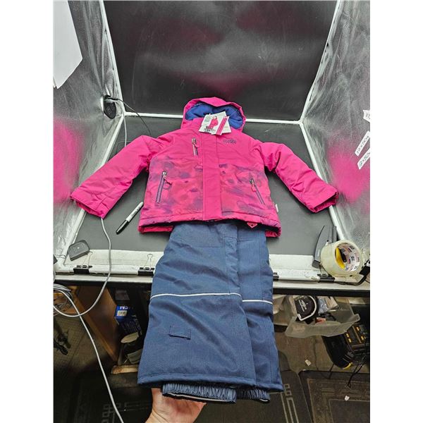 XMTN Snowsuit (Size 7) Children