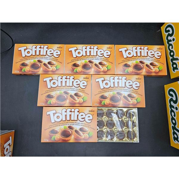 Toffifee Hazelnut in Caramel with Creamy Nougat and Chocolate (6 x 123g)