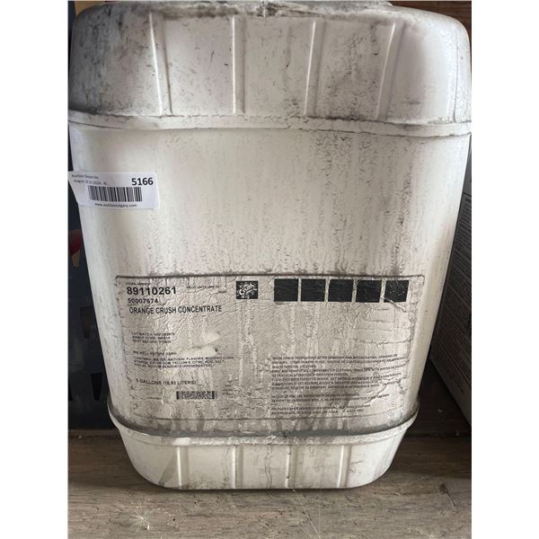 5 Gallon/18.93L Jug of Orange Crush Drink Concentrate