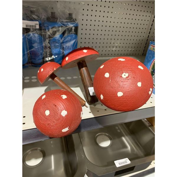 Locally Hand Crafted Garden Mushrooms Lot of 4