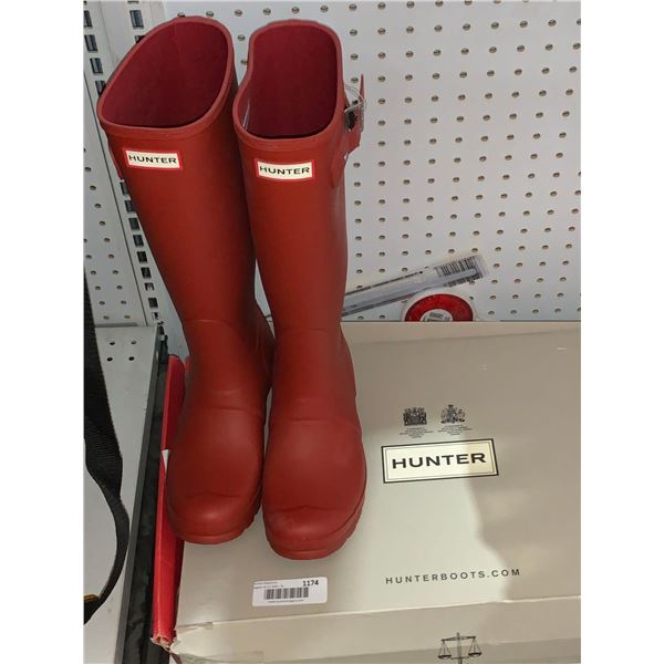 Hunter Womens Original Tall Red Boot Size 7
