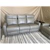 Image 5 : 2 pc Leather Reclining Livingroom Set, - Gray - 3 Seater Sofa & Matching 2 Seater sectional