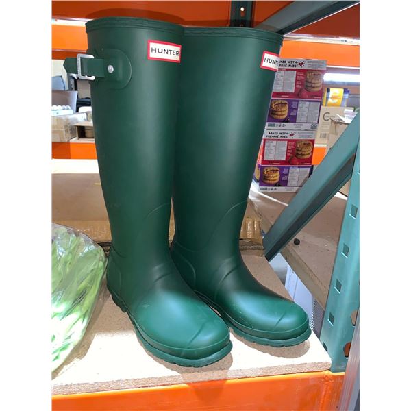 Hunter Womens Original Tall Green Boot Size 6