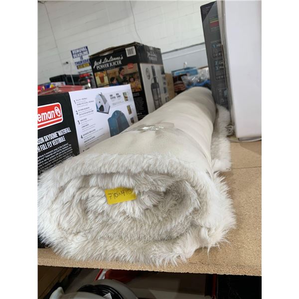 Faux Fur Area Rug 7'10" x 4'10"