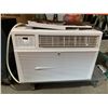 Image 2 : GE Energy Star 24000 BTU Smart Electronic Window Air Conditioner Unit For XL Rooms Up To 1500sq/ft M