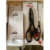 Image 2 : T-Fal Kitchen Shears All Purpose Lot of 4