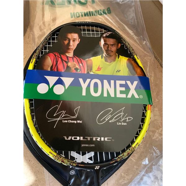 Yonex S20Voltric Lite Badminton Racket 19-24lbs Pre-Strung