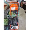 Image 2 : Husqvarna Pressure Washer 3200 PSI Briggs & Stratton CR950 208cc Engine Gas Power Washer