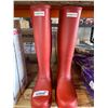 Image 2 : Hunter Red Rubber Boots Size 7