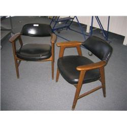PAIR OF WOOD AND VINYL WAITING CHAIRS