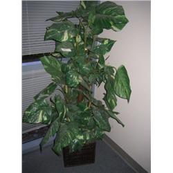 2 FAKE POTTED PLANTS