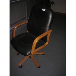 WOOD AND VINAL EXECUTIVE CHAIR