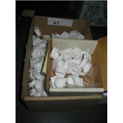 BOX OF PLASTIC CONTACT LENS STORAGE CASES