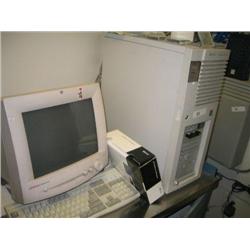 HP NETSERVER LC3 PENTIUM II SERVER W/ MONITOR AND MANUALS