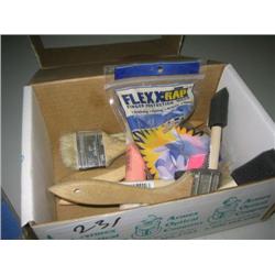 SMALL BOX BRUSHES, PIPE CLEANERS, ETC...