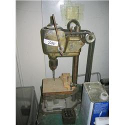 SMALL BENCH DRILL PRESS