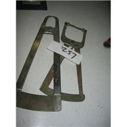 2 MANUAL, SPRING LOADED MEASURING DEVICES