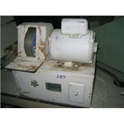 HOMEMADE OPTICAL GRINDER