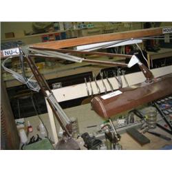 1 GROUP OF DESK LAMPS