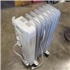 Image 2 : WESTPOINTE OIL HEATER