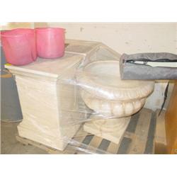 LOT - (2) PEDESTALS AND PLANTER