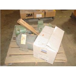 LOT - (4) ELECTRIC MOTORS ON PALLET