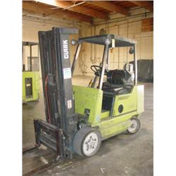 CLARK MDL. GCS25MB 4,000LB. FORKLIFT, 8,295 HOURS, SS, SOLID TIRES, LPG, SN: G138MB0196 6963KOF