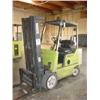 Image 1 : CLARK MDL. GCS25MB 4,000LB. FORKLIFT, 8,295 HOURS, SS, SOLID TIRES, LPG, SN: G138MB0196 6963KOF