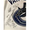 Image 2 : VANCOUVER CANUCKS TEAM SIGNED REEBOK PRO JERSEY (SEDINS, LUONGO...)