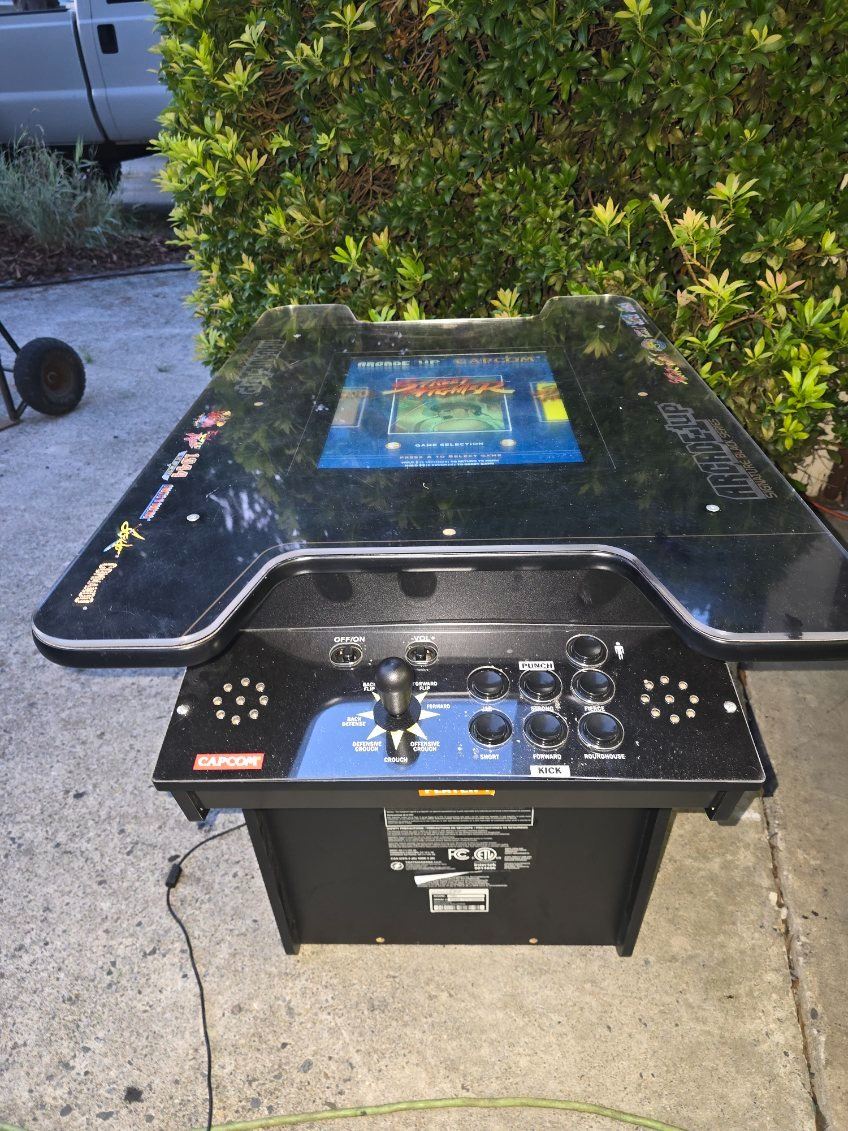 Fighter Table COMPLETE WORKING CONDITION VINTAGE STREET FIGHTER TABLE TOP ARCADE