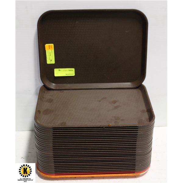 LOT OF 29 - 13.5" X 10.5" FOOD SERVING TRAYS