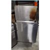 Image 8 : MRE DUAL BASKET NATURAL GAS DEEP FRYER W/ 2