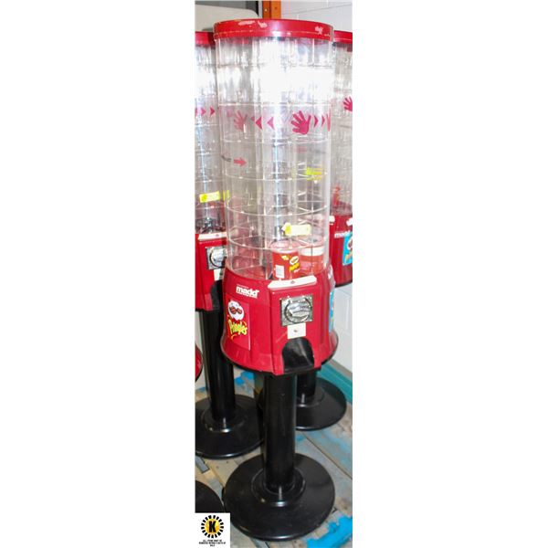 PRINGLES SNACK  TOWER VENDING MACHINES