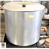 Image 1 : LARGE ALUMINUM STOCK POT W/ LID