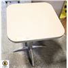 Image 1 : LOT OF 3 TWO TOP SQUARE TABLES