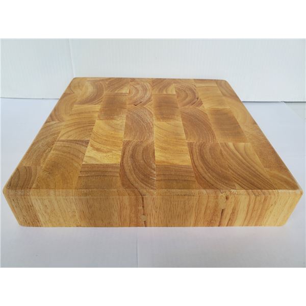 MAINSTAYS 11" X 11" X 2" SQUARED CUTTING BLOCK