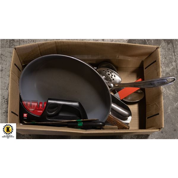 1 BOX OF ASSORTED KITCHEN WARES