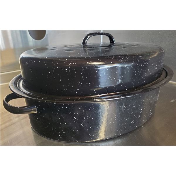 NEW 18LBS CARBON STEEL ENAMELED ROASTER W/ LID