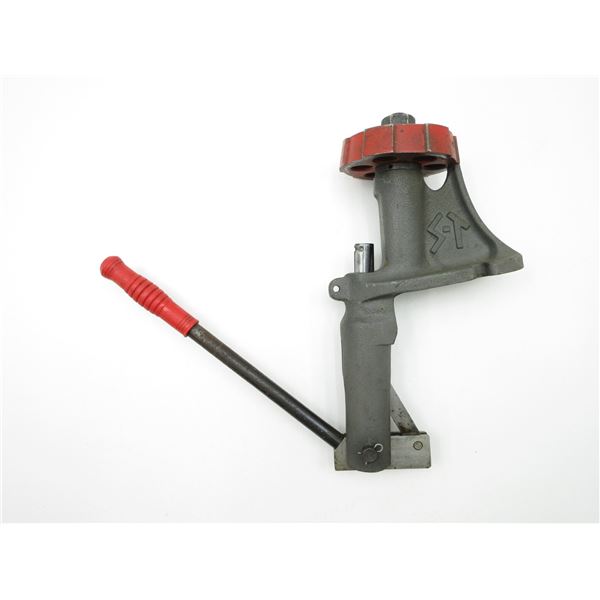 LYMAN 6-HOLE TURRET PRESS