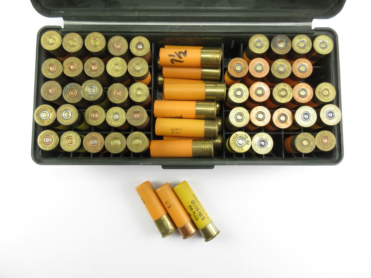 ASSORTED 20 GAUGE 2 3/4" AND 3" MAGNUM SHOT SHELL AMMO LOT