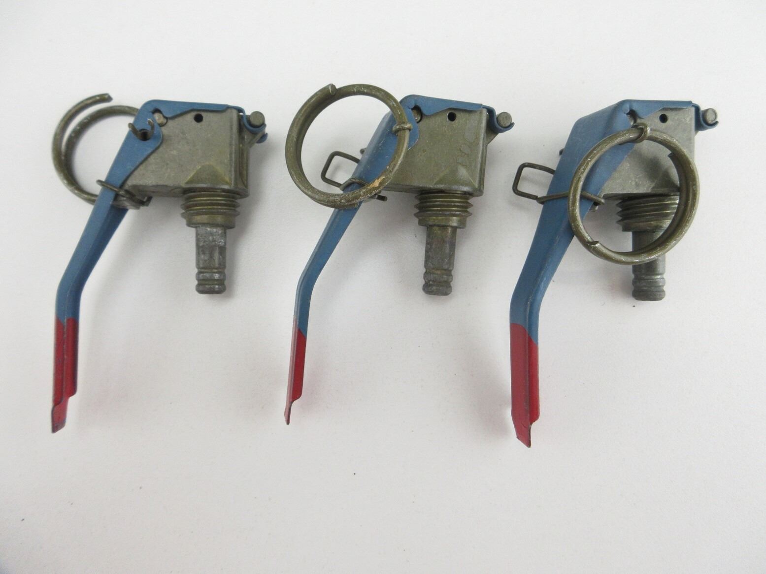 M228 U.S. MILITARY M228 FUZE ASSEMBLIES LOT INERT
