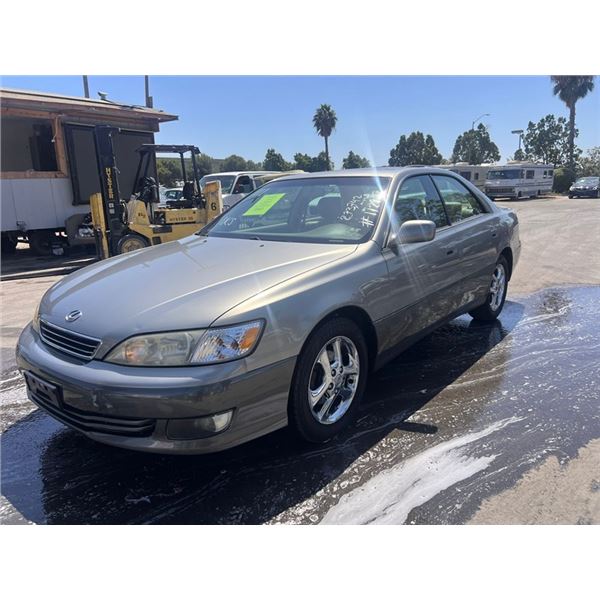 2001 Lexus ES #A75853