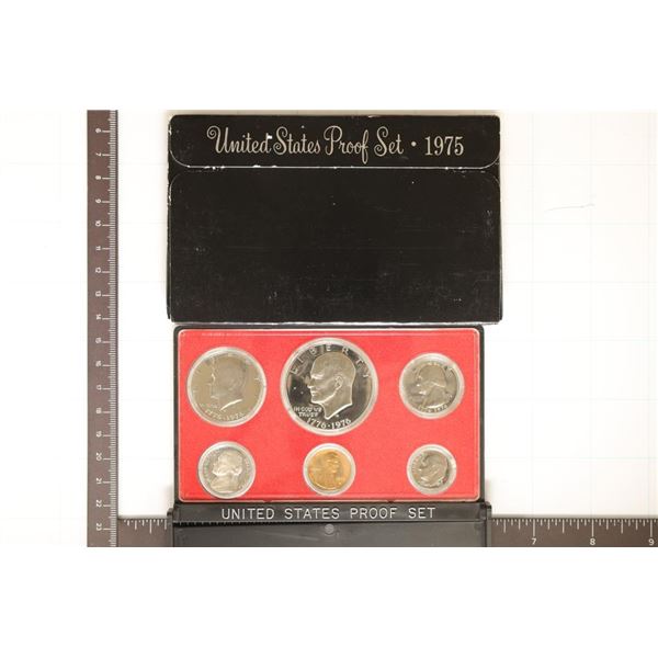 1975 US PROOF SET (WITH BOX) BLACK LID IS BROKE