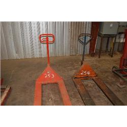 PALLET JACK