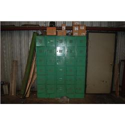 30-DOOR LOCKER