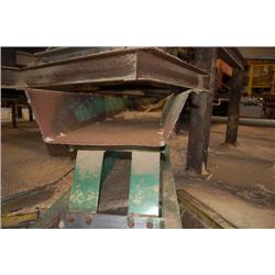 PRECISION 30' VIBRATING CONVEYOR, SN/V1682
