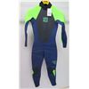Image 1 : Youth Axis Back Zip Fullsuit Wetsuit 4/3mm, Ink Blue/Fl Lime, Size 12