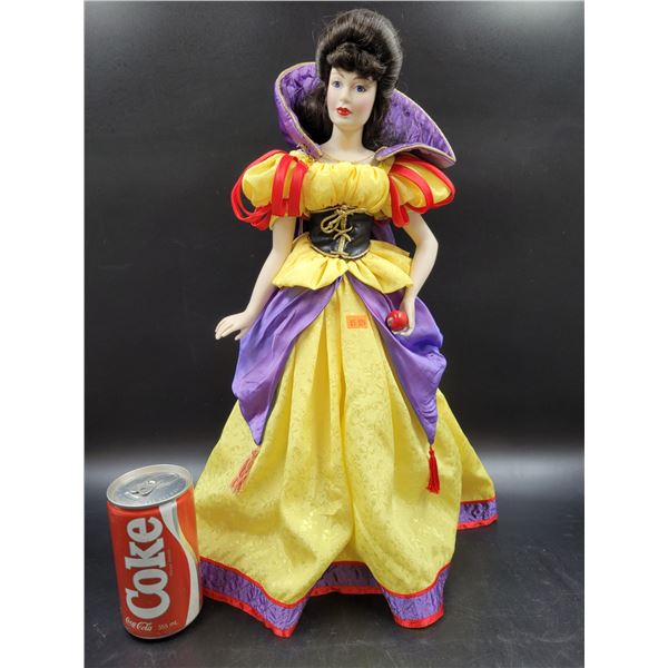 Franklin Heirloom Snow White Porcelain Doll