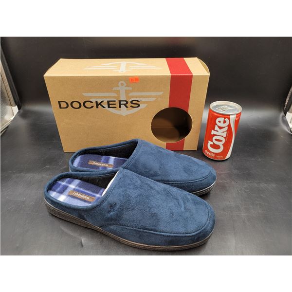 New in Box Navy Dockers Slippers Size 10