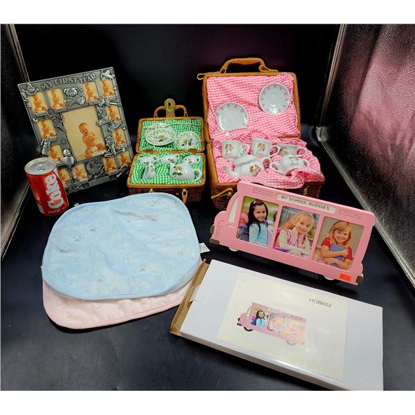 Child & Toy Tea Set Lot